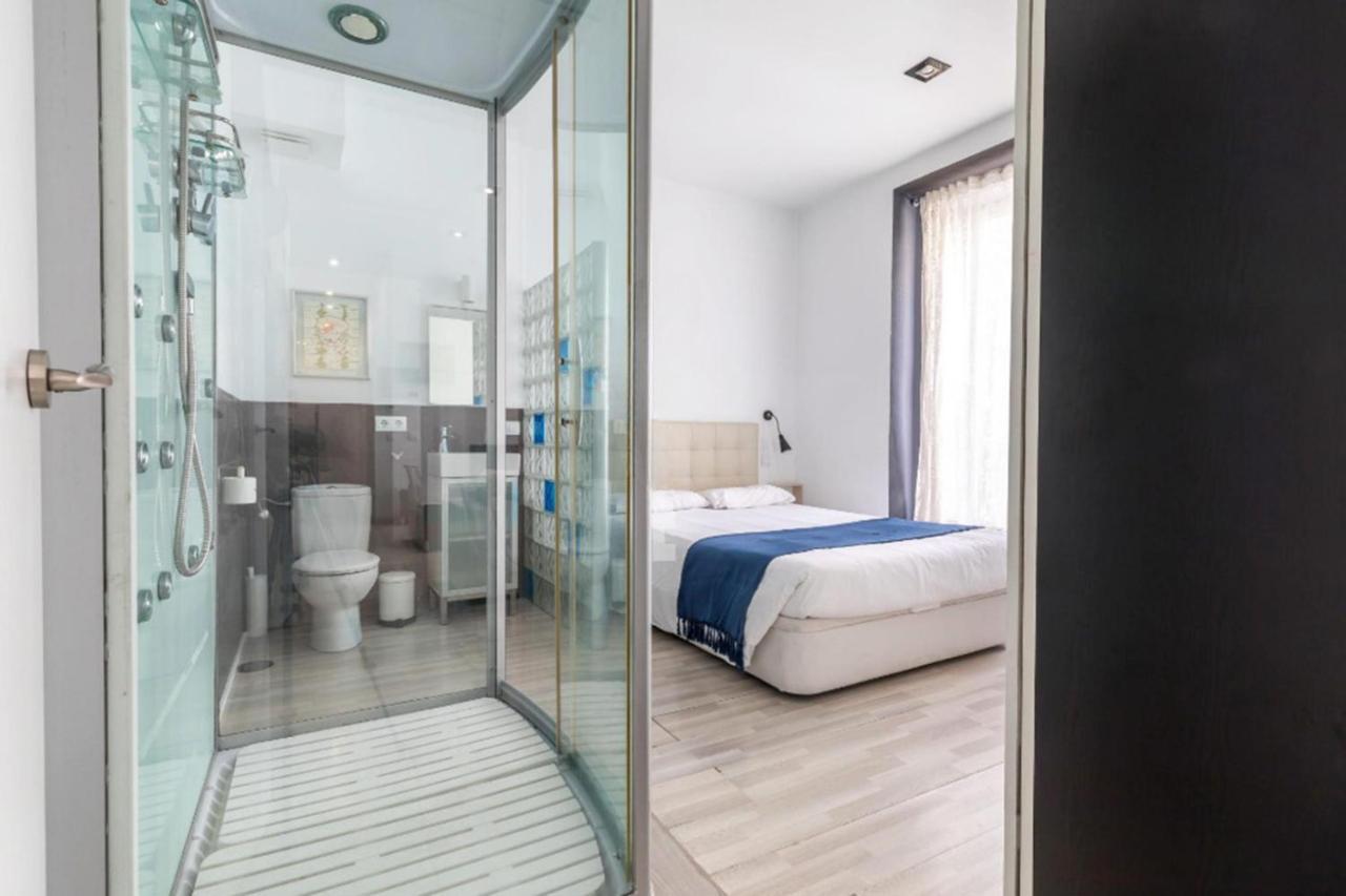 Spacious Flat Puerta Del Sol Madrid Exterior photo