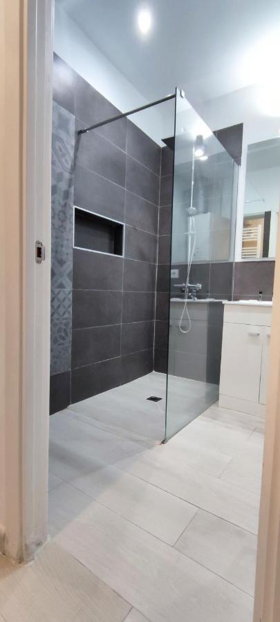 Spacious Flat Puerta Del Sol Madrid Exterior photo